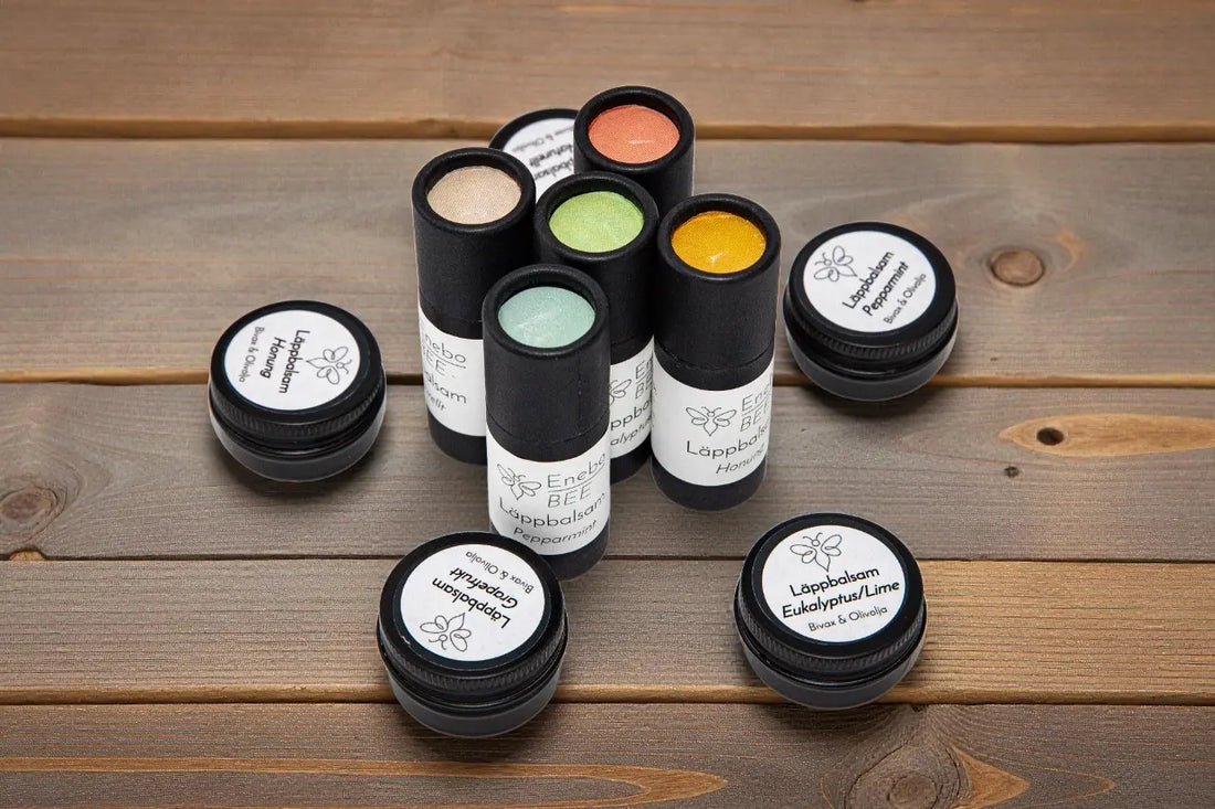 Läppbalsam från EneboBee i flera olika smaker.