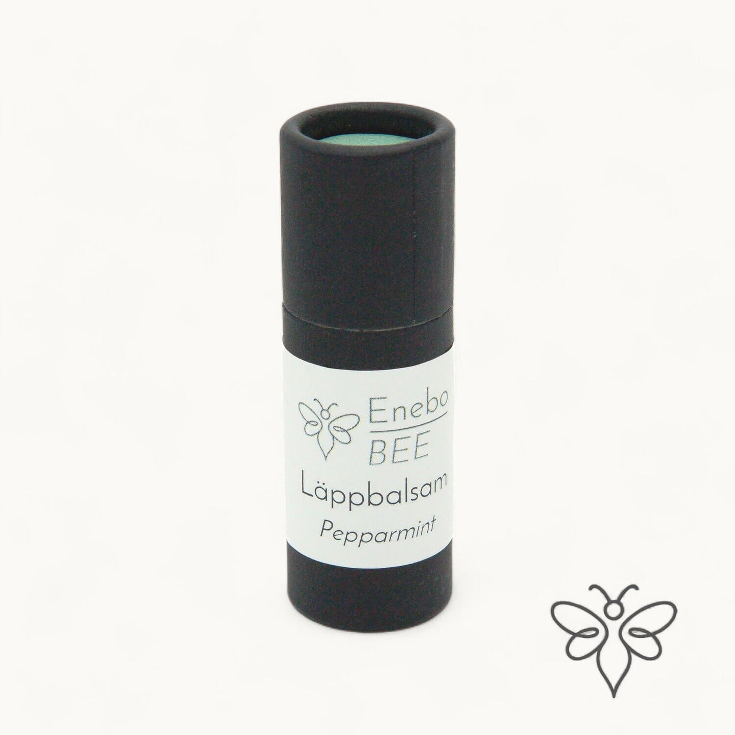 EneboBee läppbalsam Pepparmint i svart pappstift – naturligt och handgjort.