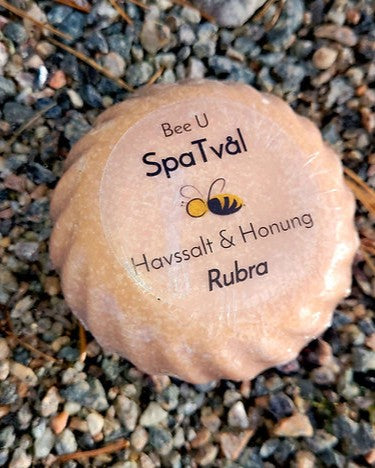 Honungstvål - Havssalt - Rubra, framsida på grusbädd