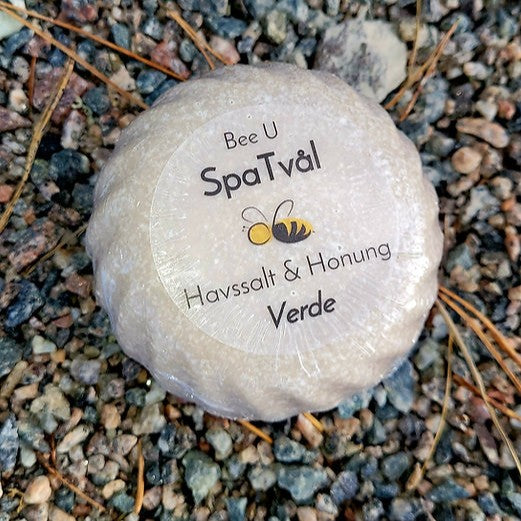 Honungstvål - Havssalt - Verde, framsida på grusbädd