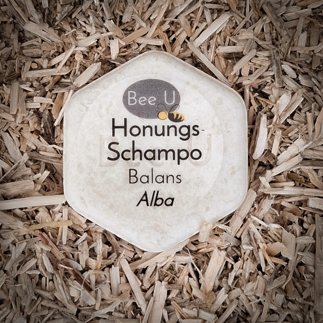 Schampokaka – Honungsschampo – Balans – Alba, framsida